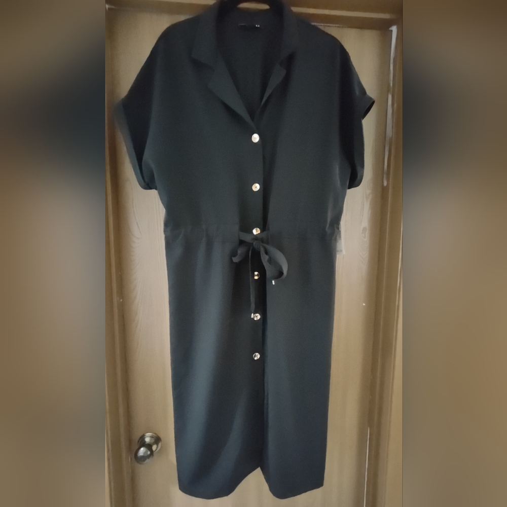 Black roz & ALI Capped Fold Sleeve